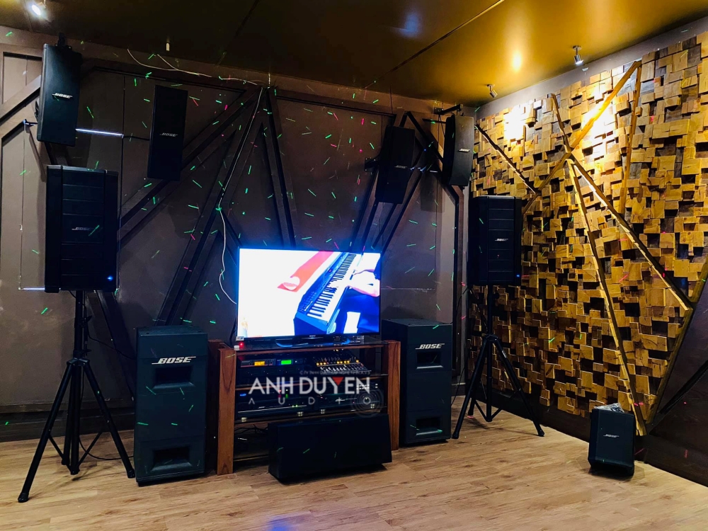 dan-karaoke-nhac-song-gom-thiet-bi-nao