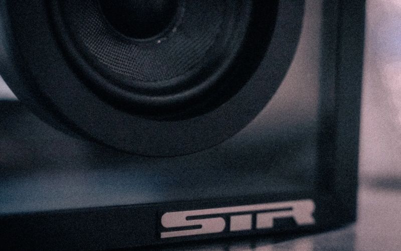 COTODAMA SPEAKER BOX x SiR loa hiển thị lời bài hát