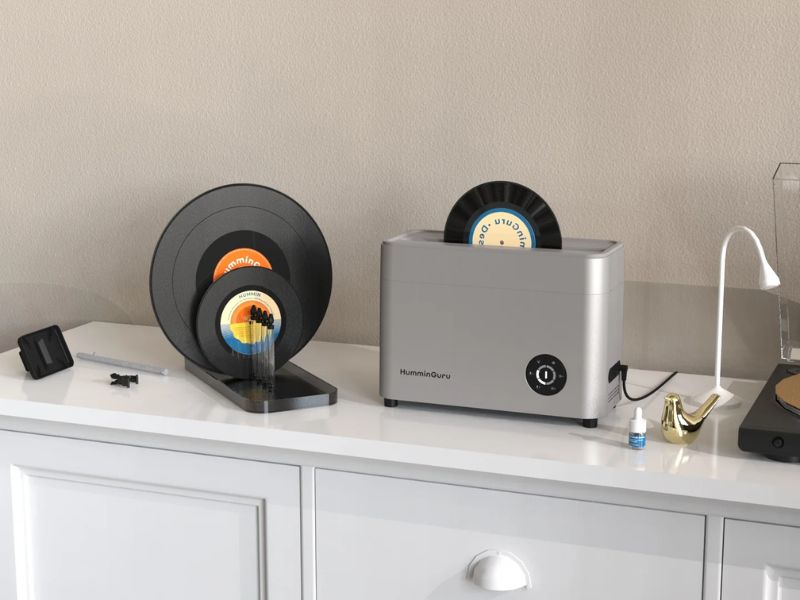 Điểm nổi bật của máy làm sạch đĩa than siêu âm Humminguru Nova Advanced Ultrasonic Vinyl Record Cleaner là khả năng làm sạch bằng công nghệ siêu âm với tần số 40kHz
