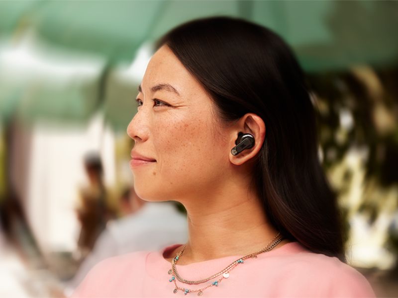 Tai nghe JBL Tour Pro 3 kết nối nhanh chóng và ổn định với mọi thiết bị hỗ trợ Bluetooth®