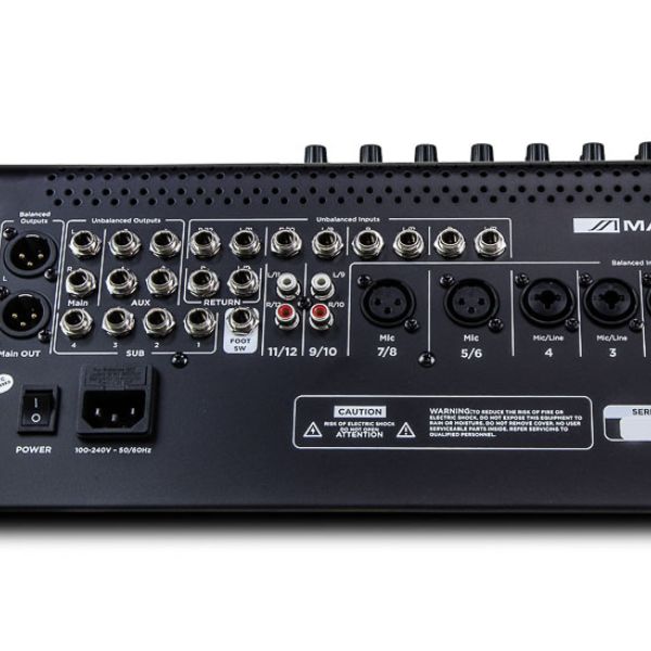 PROX 12E được trang bị 4 nhóm (Group) và 4 kênh phụ (Aux)