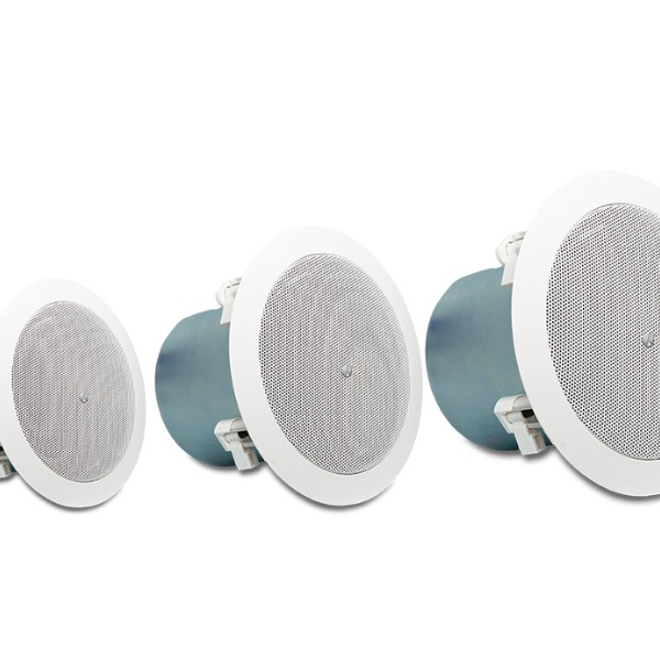 Nhờ thiết kế vỏ kim loại chắc chắn và lưới nhựa ABS bền bỉ, IC 500 T đảm bảo độ bền cao