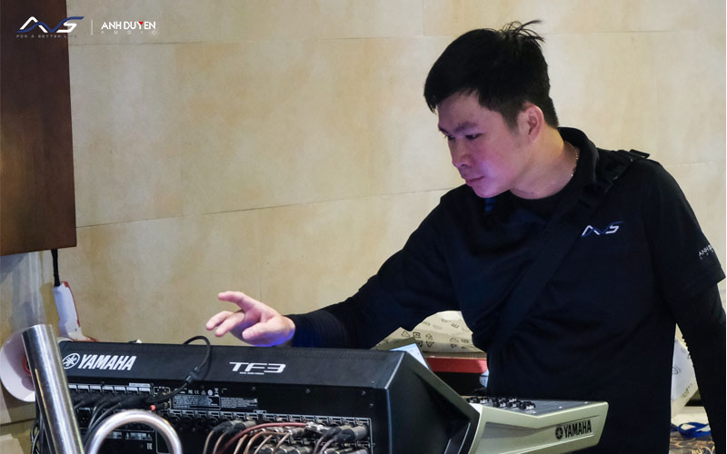 mixer yamaha tf3 chính hãng cho âm thanh sân khấu